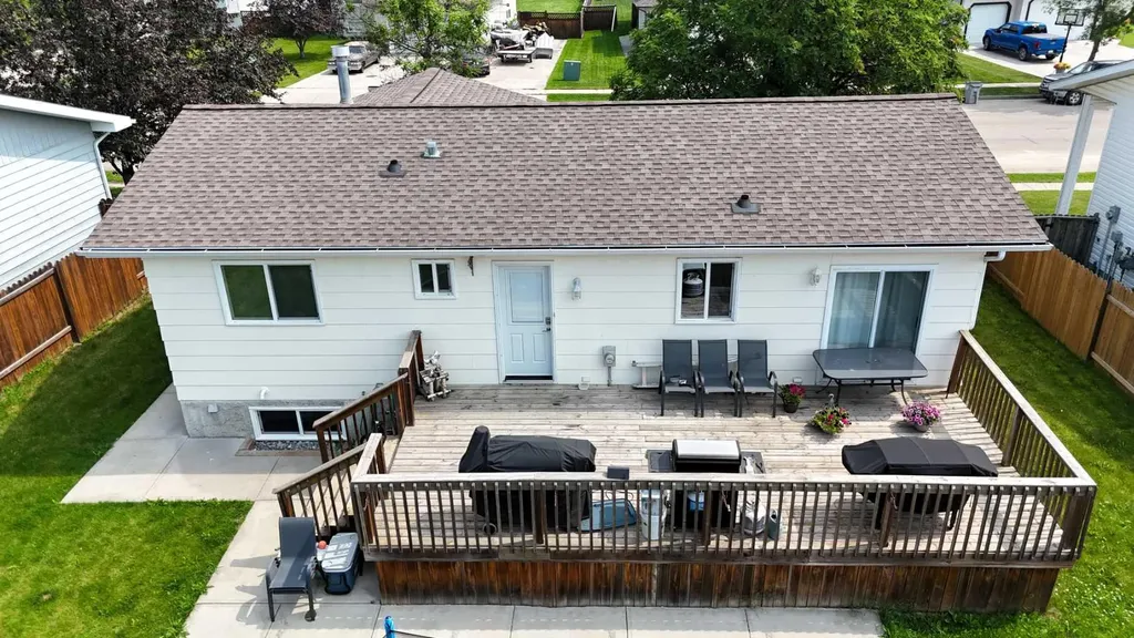 1402 Edson Drive Edson AB T7E 1H6