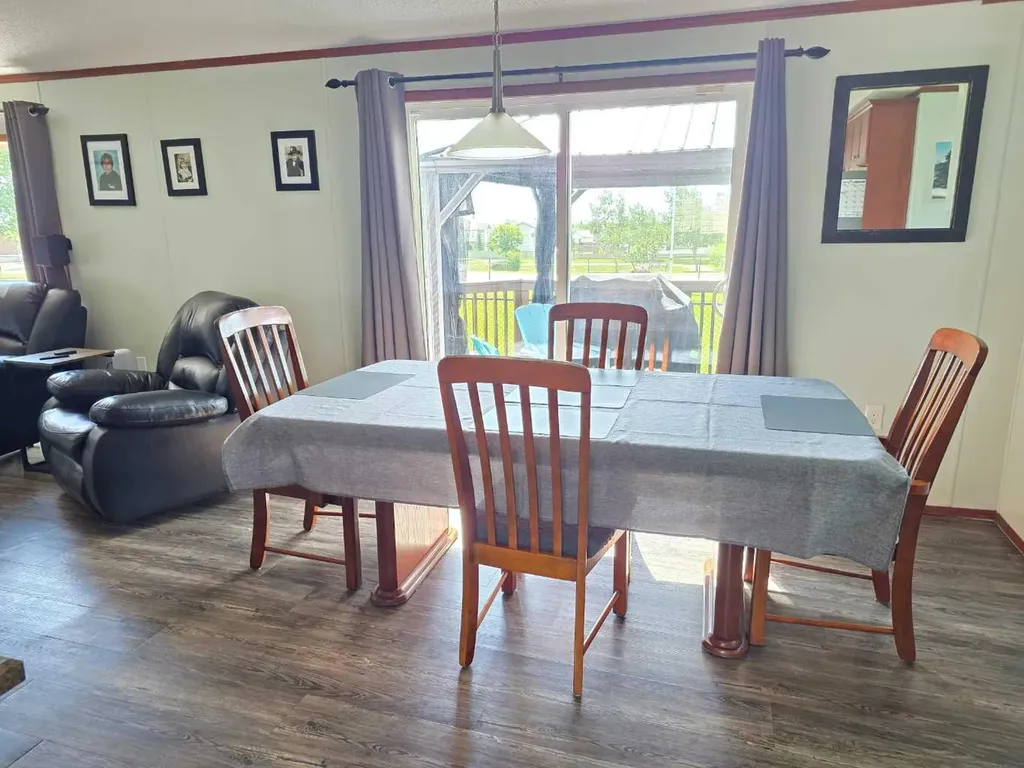 10615 88 Street Grande Prairie AB T8X 1P5