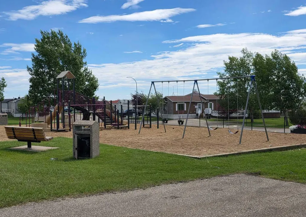 10615 88 Street Grande Prairie AB T8X 1P5