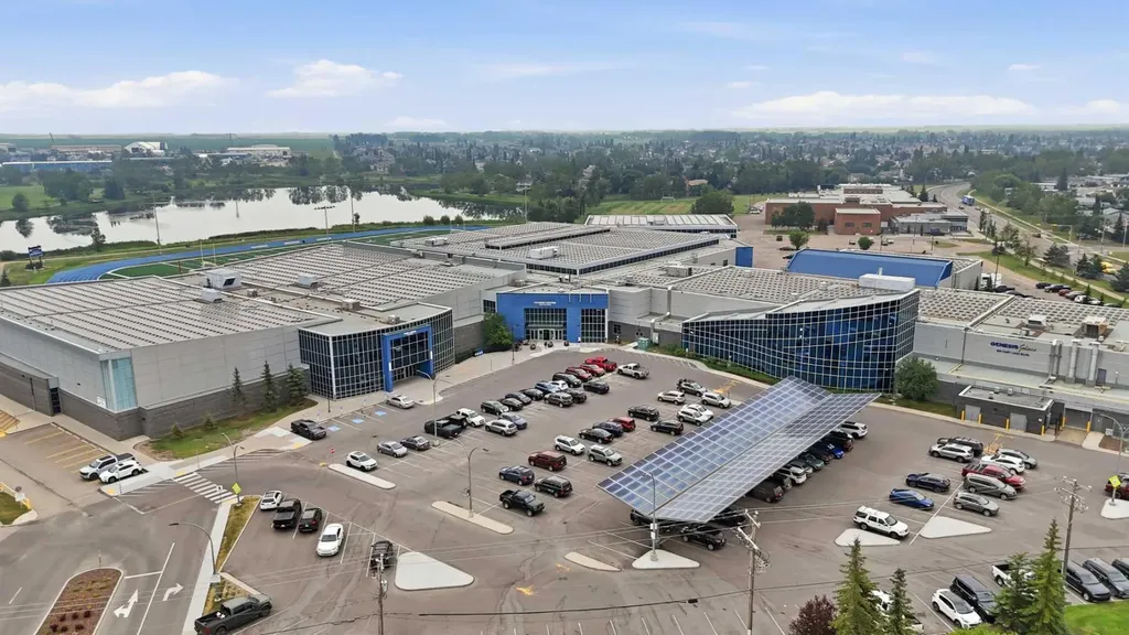 604 East Lake Boulevard NE Airdrie AB T4A0G6