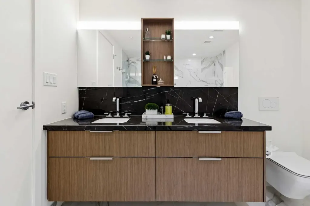 118 Waterfront Court SW Calgary AB T2P1K8