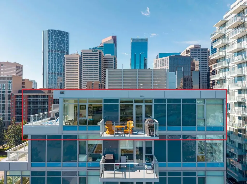 118 Waterfront Court SW Calgary AB T2P1K8