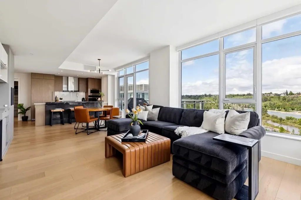 118 Waterfront Court SW Calgary AB T2P1K8