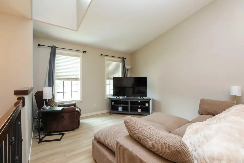 113 Lynx Road N Lethbridge AB T1H6W9