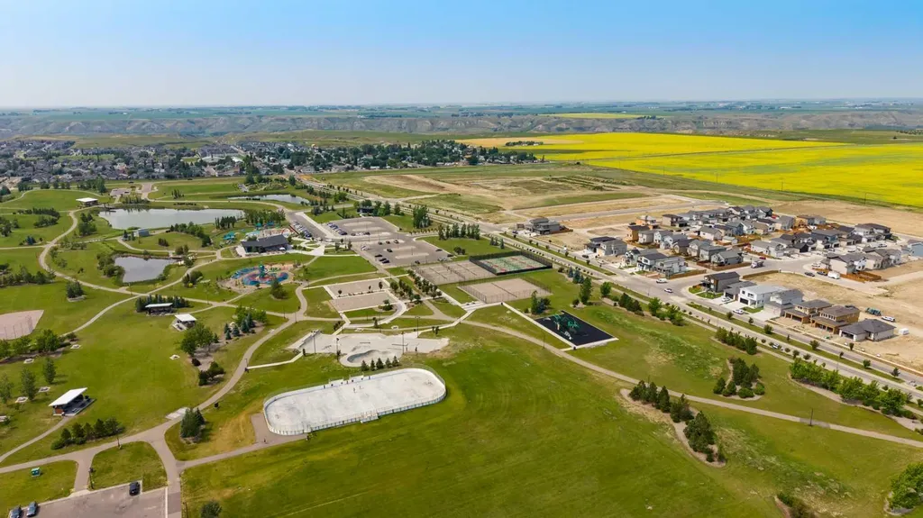 113 Lynx Road N Lethbridge AB T1H6W9