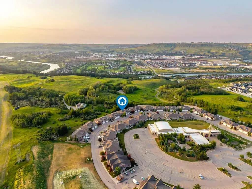 61 River Heights View Cochrane AB T4C0E6