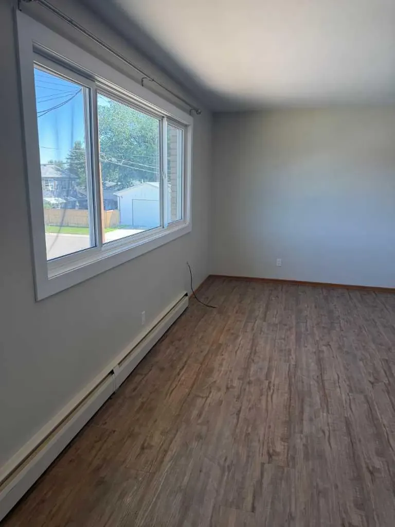 4731 50 Avenue Taber AB T1G 1H1