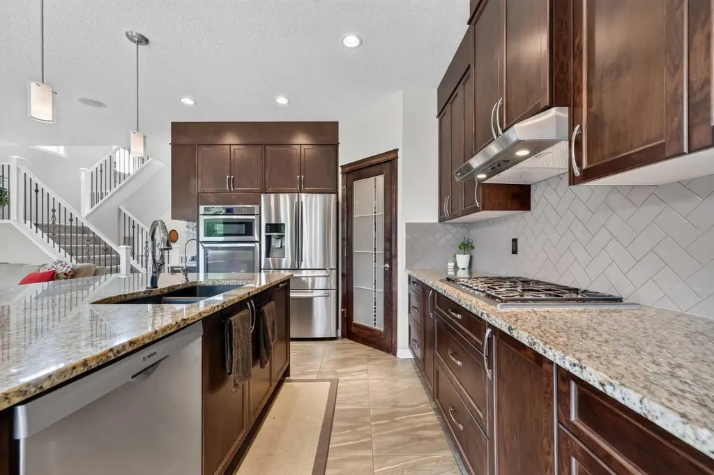 131 Cranarch Crescent SE Calgary AB T3M 2J2