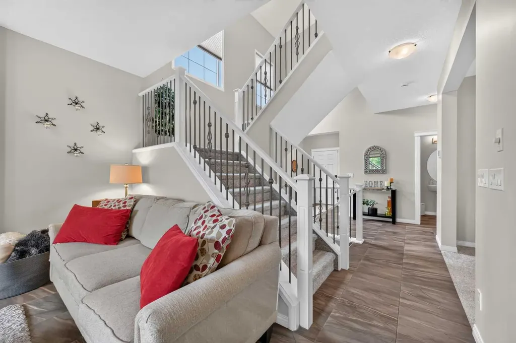 131 Cranarch Crescent SE Calgary AB T3M 2J2