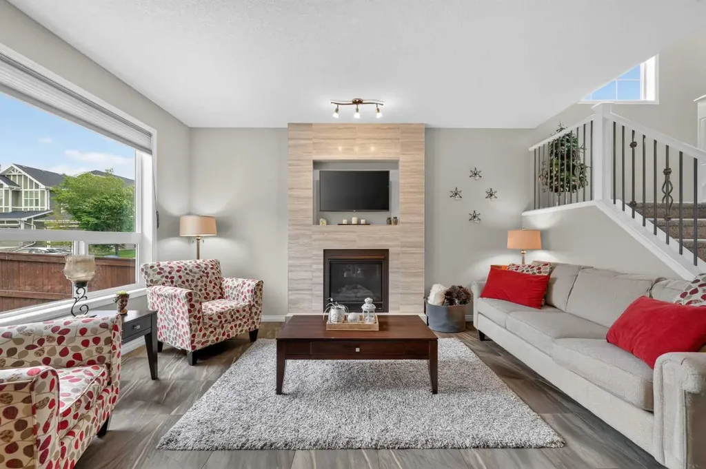 131 Cranarch Crescent SE Calgary AB T3M 2J2