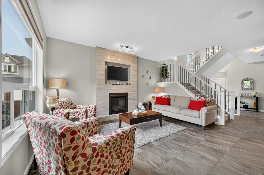 131 Cranarch Crescent SE Calgary AB T3M 2J2