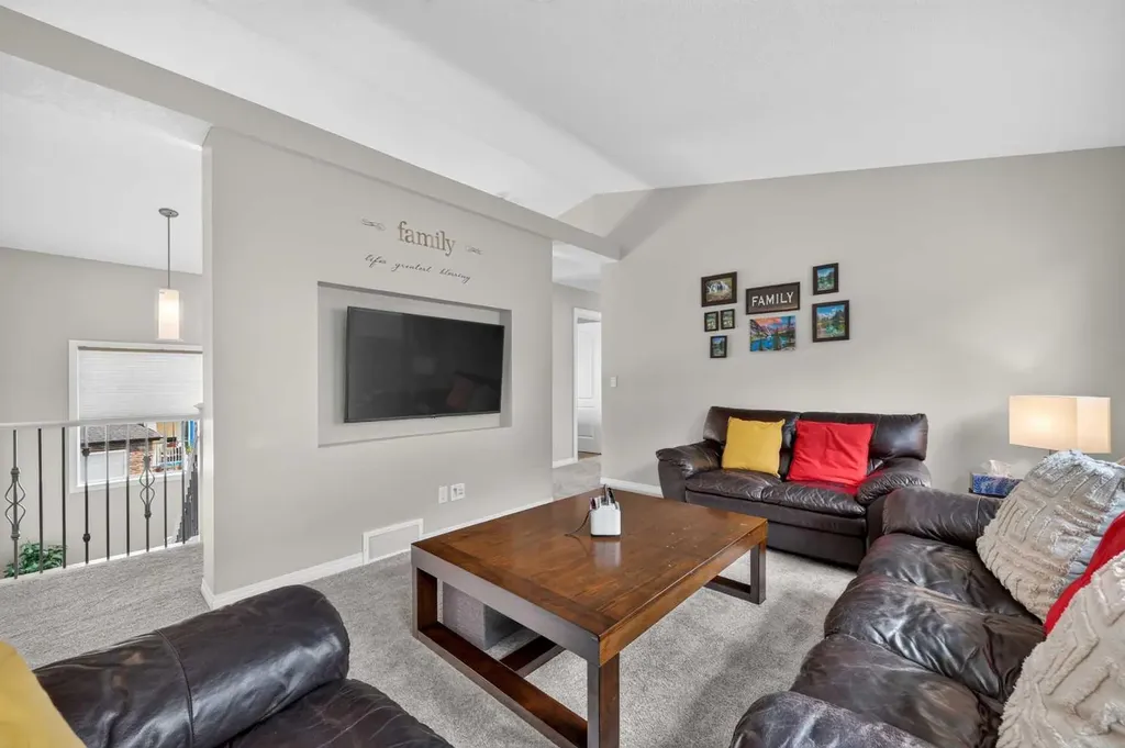 131 Cranarch Crescent SE Calgary AB T3M 2J2