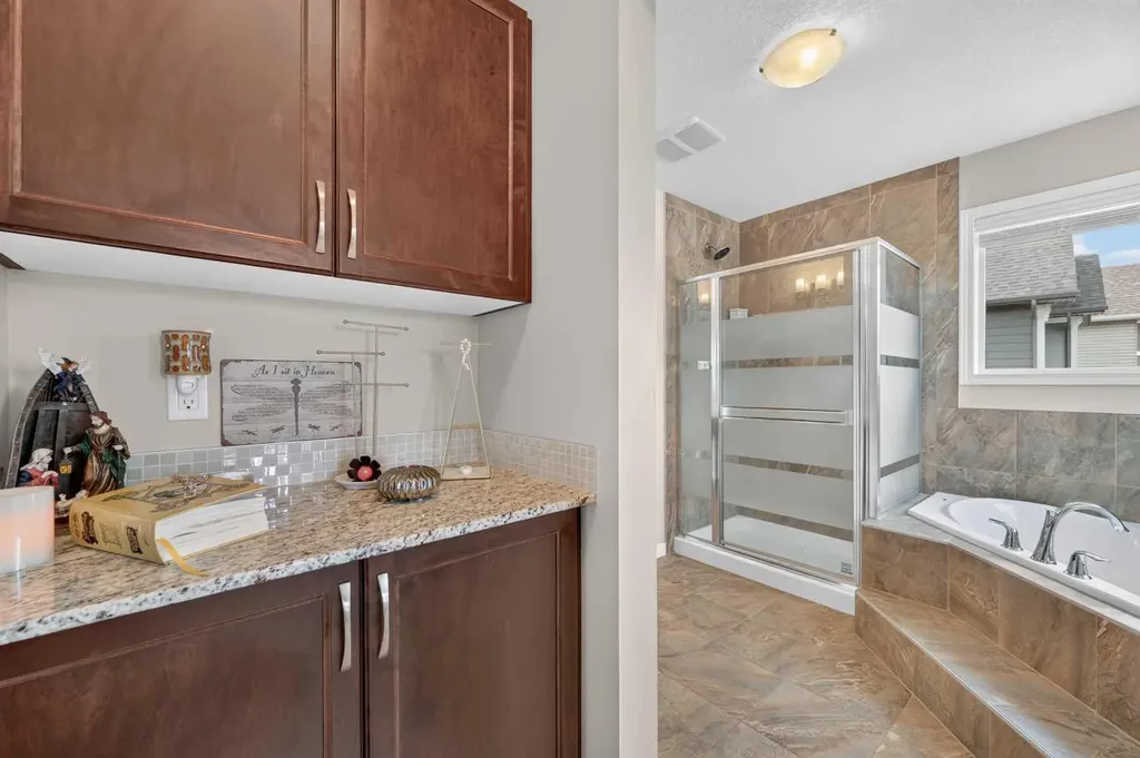 131 Cranarch Crescent SE Calgary AB T3M 2J2
