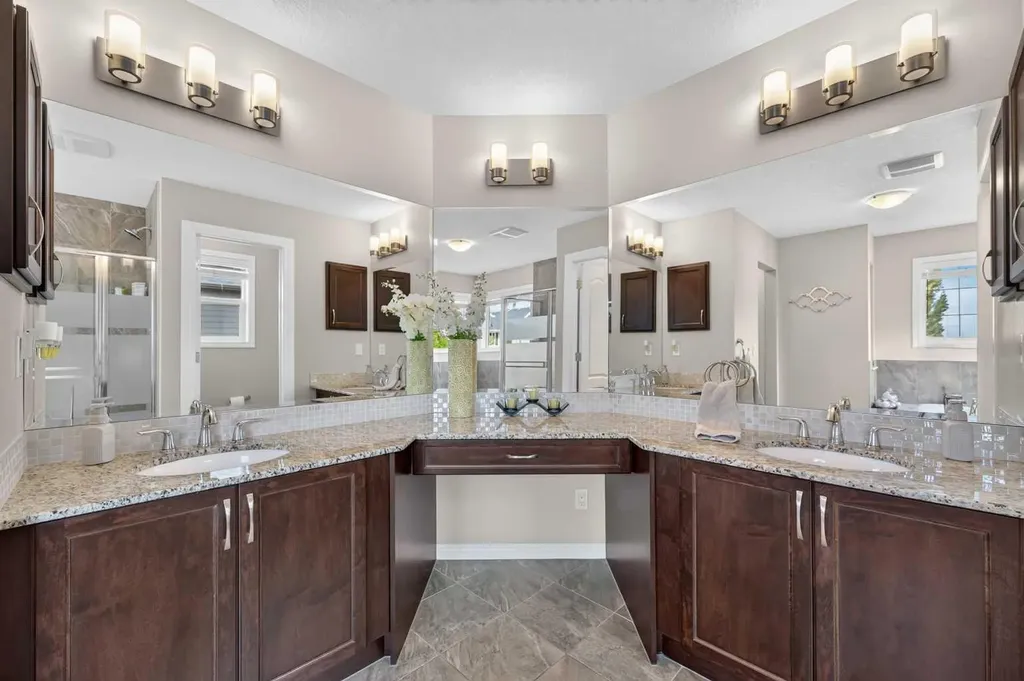 131 Cranarch Crescent SE Calgary AB T3M 2J2