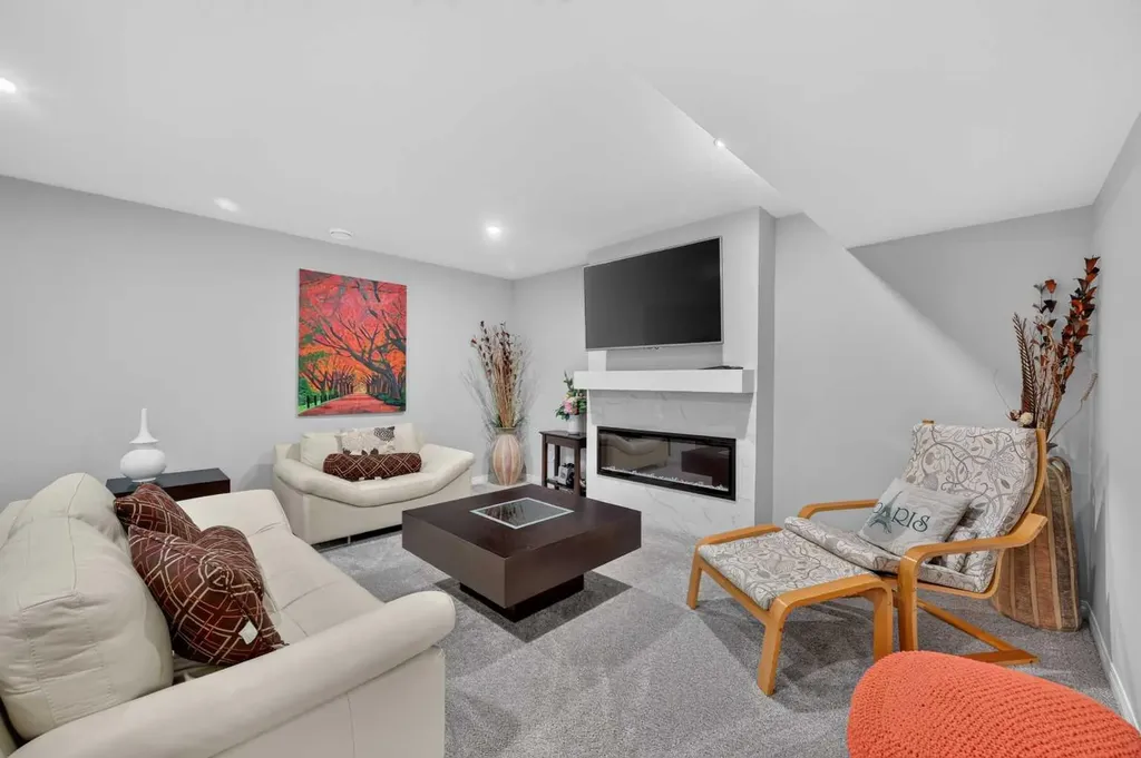 131 Cranarch Crescent SE Calgary AB T3M 2J2