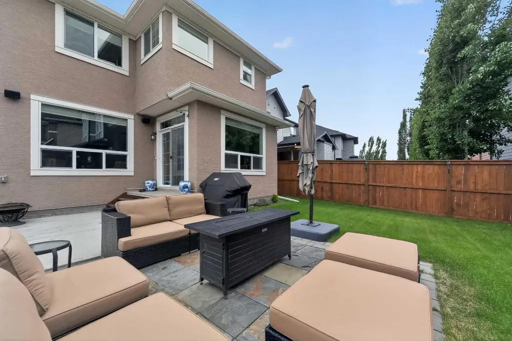 131 Cranarch Crescent SE Calgary AB T3M 2J2