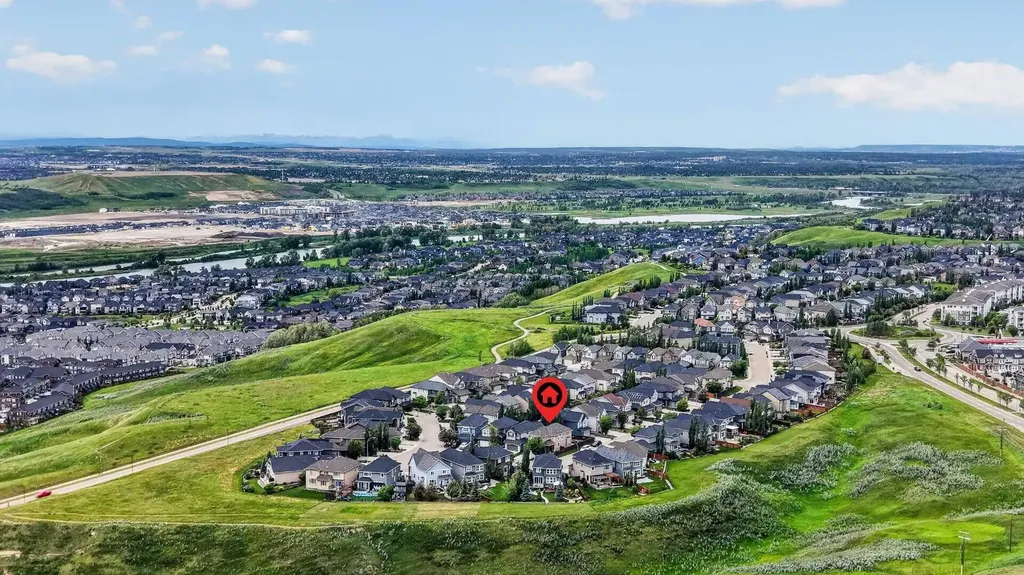 131 Cranarch Crescent SE Calgary AB T3M 2J2