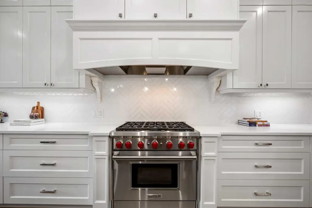 1716 50 Avenue SW Calgary AB T2T 2W1