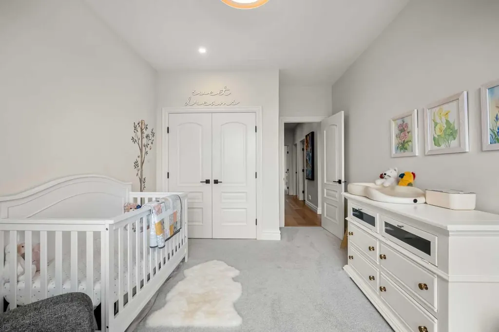 1716 50 Avenue SW Calgary AB T2T 2W1