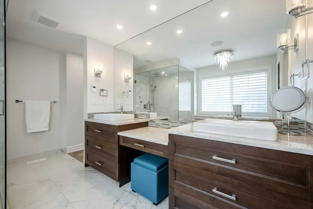 1716 50 Avenue SW Calgary AB T2T 2W1