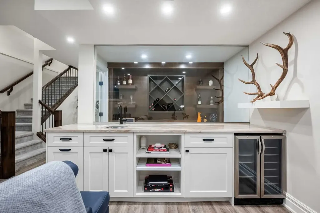 1716 50 Avenue SW Calgary AB T2T 2W1