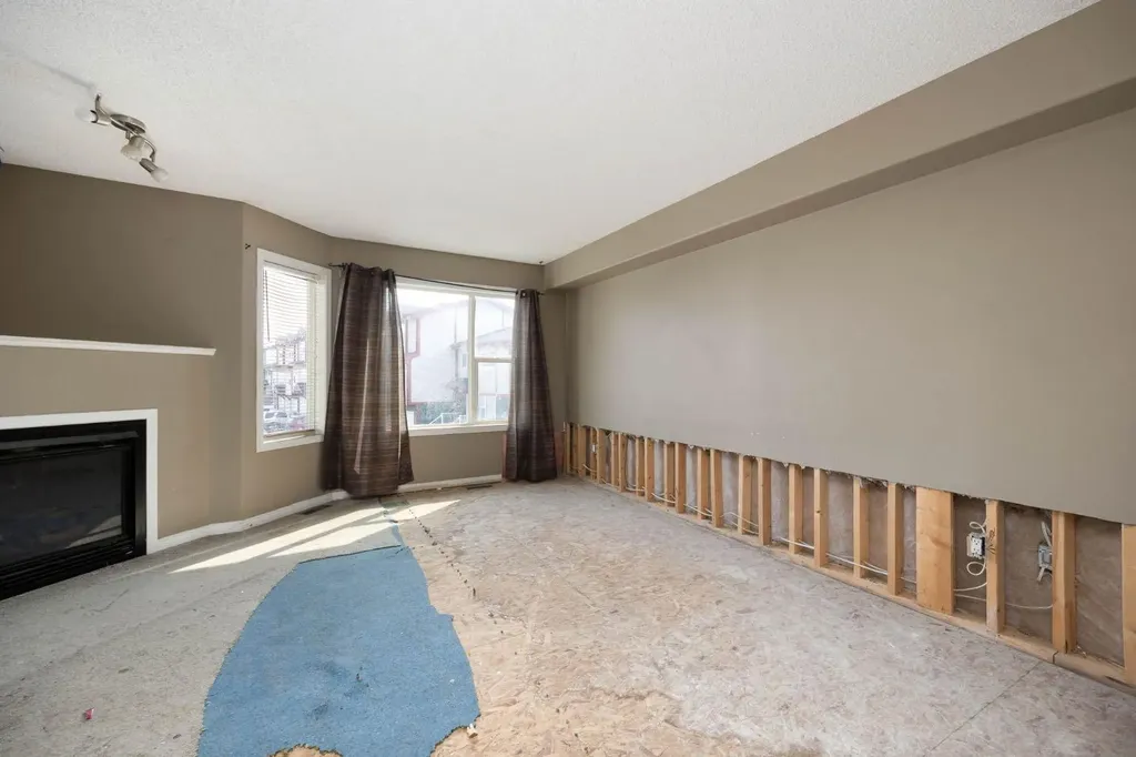 201 Arabian Drive Fort Mcmurray AB T9H 5R5