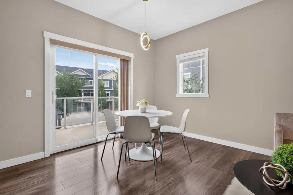558 Evanston Manor NW Calgary AB T3P 0R8