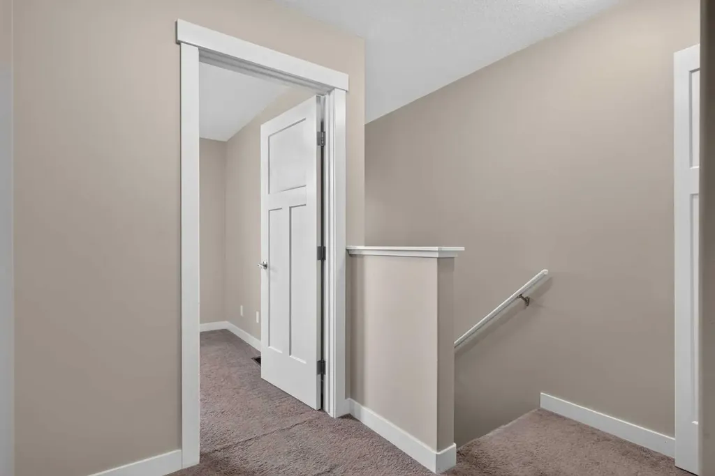 558 Evanston Manor NW Calgary AB T3P 0R8