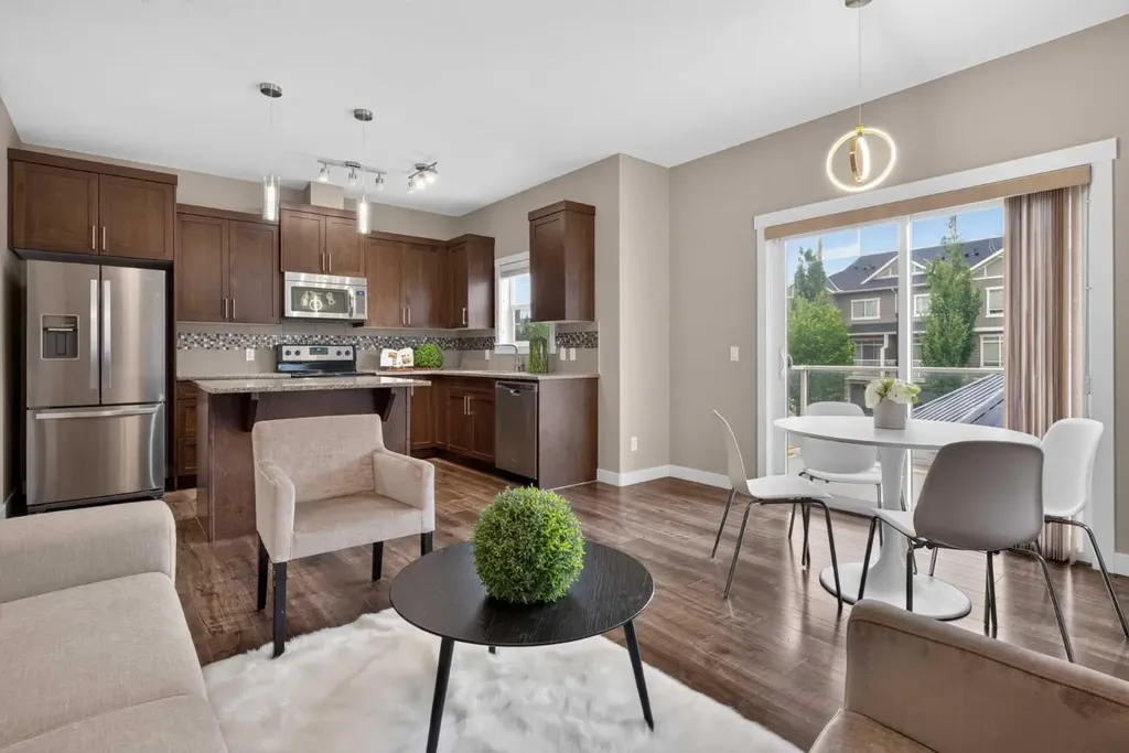 558 Evanston Manor NW Calgary AB T3P 0R8