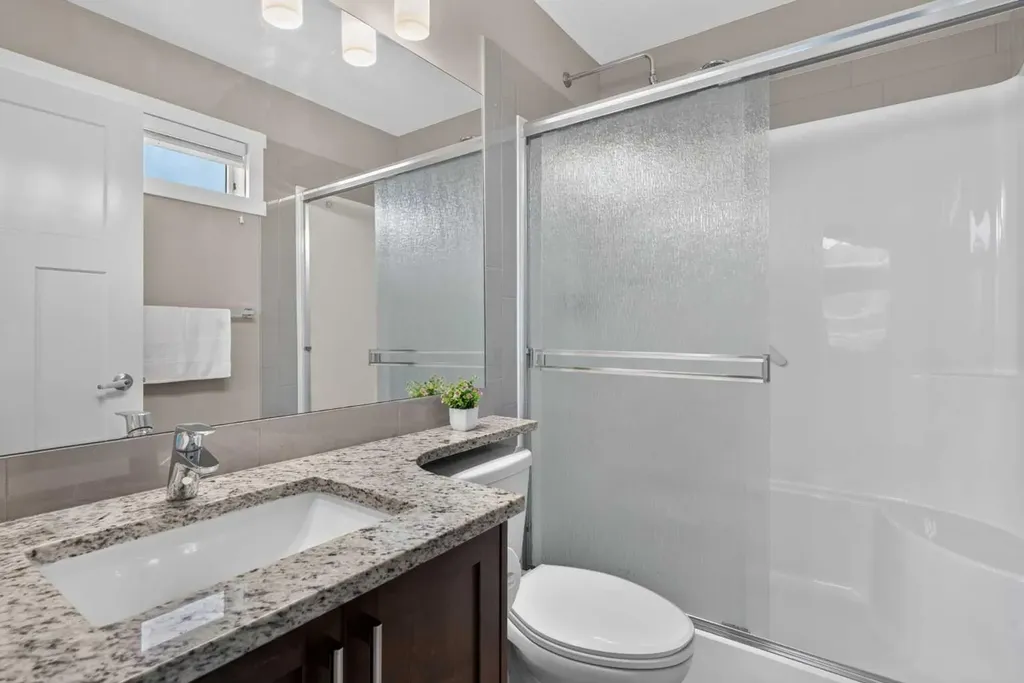 558 Evanston Manor NW Calgary AB T3P 0R8