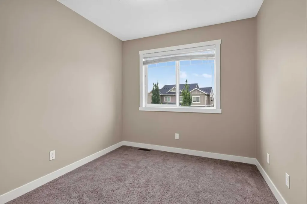 558 Evanston Manor NW Calgary AB T3P 0R8