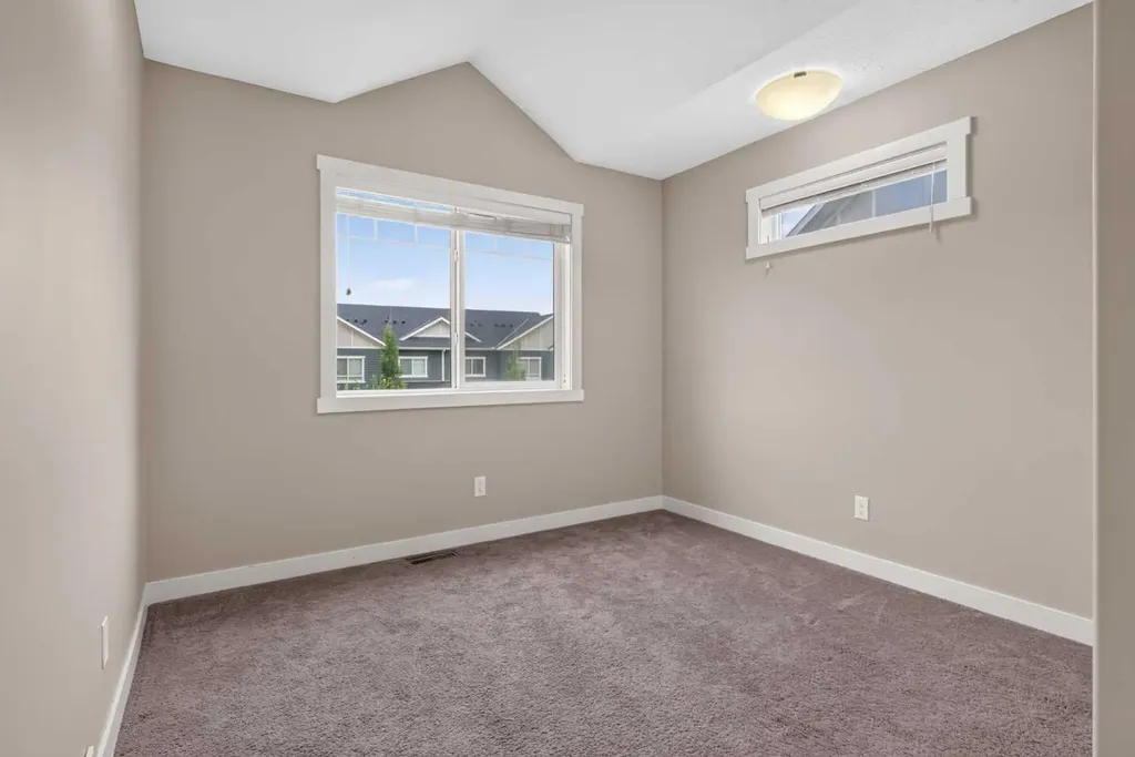 558 Evanston Manor NW Calgary AB T3P 0R8