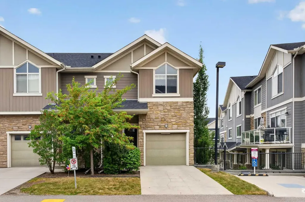 558 Evanston Manor NW Calgary AB T3P 0R8