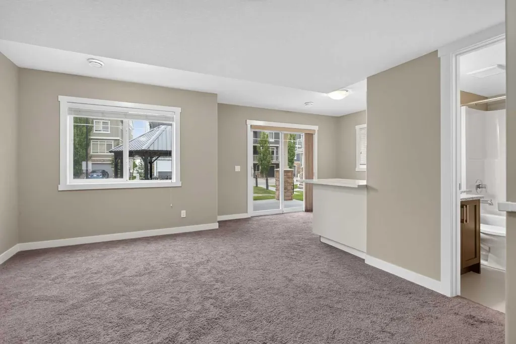 558 Evanston Manor NW Calgary AB T3P 0R8