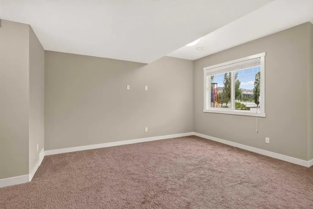558 Evanston Manor NW Calgary AB T3P 0R8