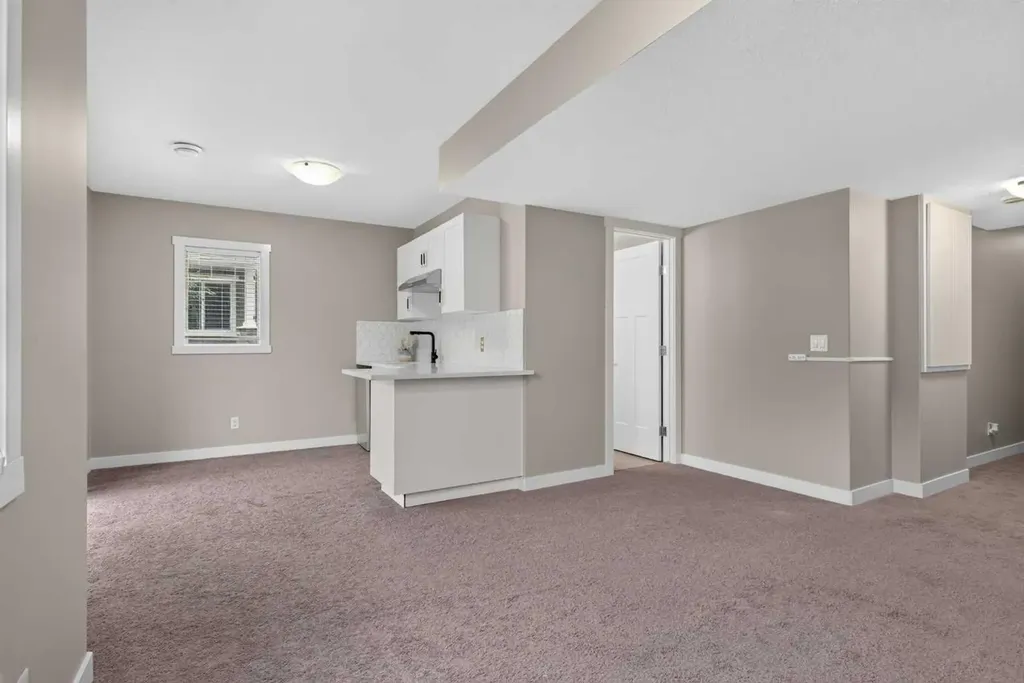 558 Evanston Manor NW Calgary AB T3P 0R8