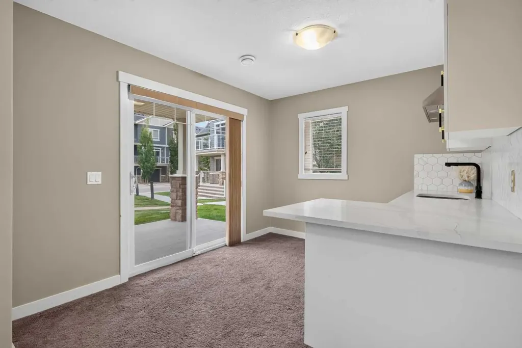 558 Evanston Manor NW Calgary AB T3P 0R8