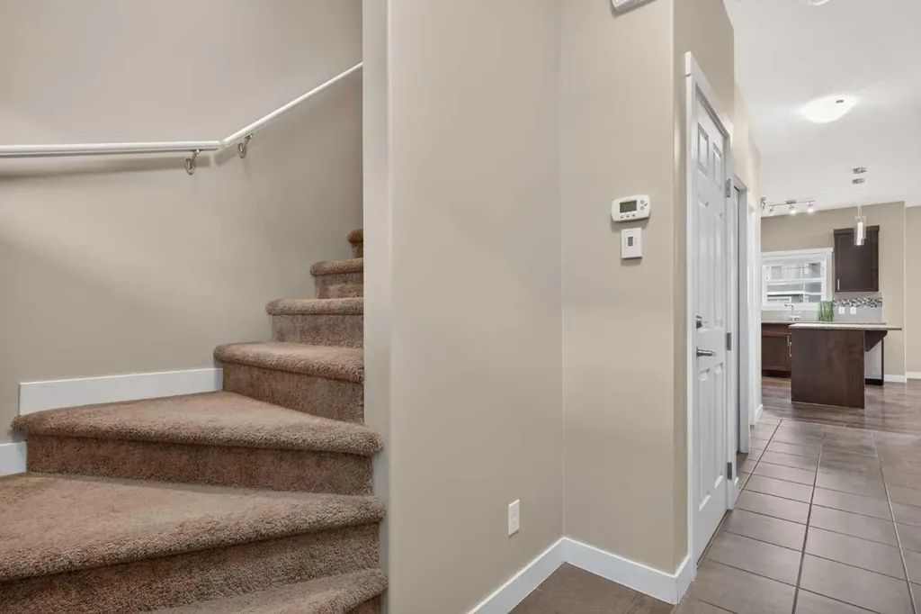 558 Evanston Manor NW Calgary AB T3P 0R8