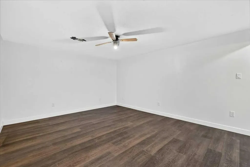1944 10 Avenue NE Calgary AB T2E 0Y5