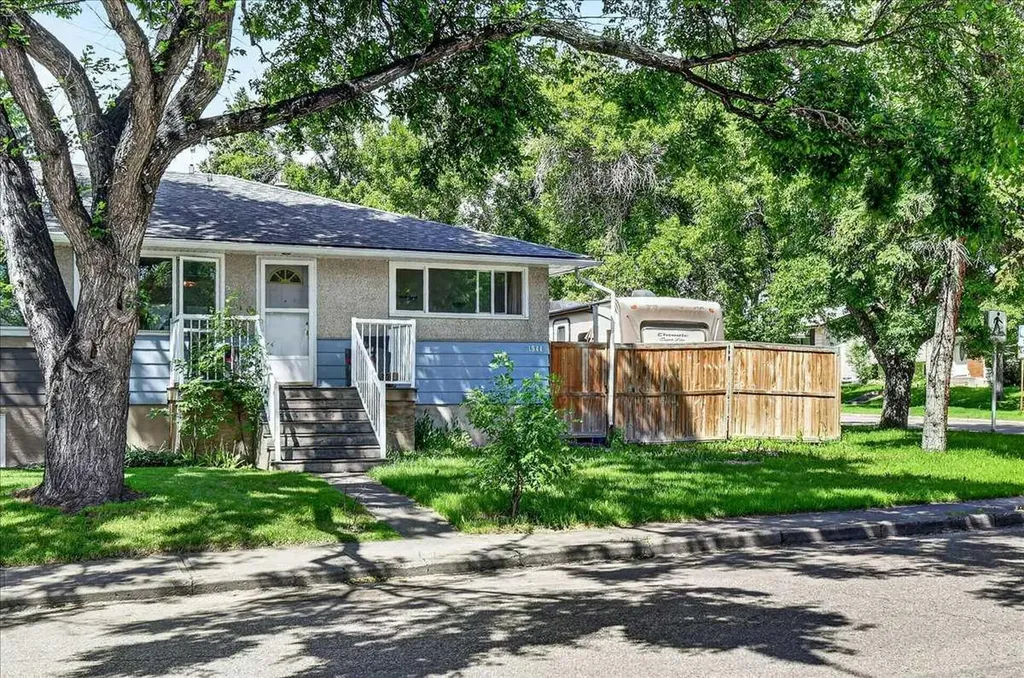 1944 10 Avenue NE Calgary AB T2E 0Y5