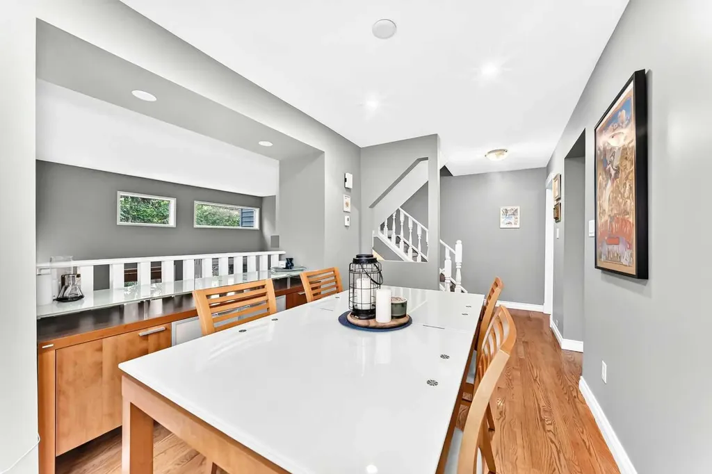 213 Point Mckay Terrace NW Calgary AB T3B 5B6