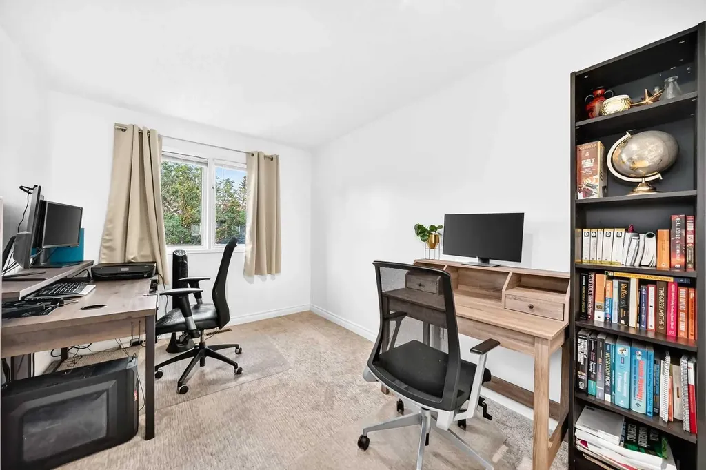 213 Point Mckay Terrace NW Calgary AB T3B 5B6