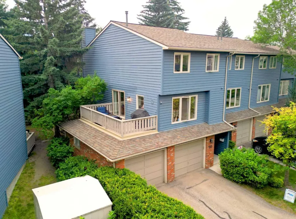 213 Point Mckay Terrace NW Calgary AB T3B 5B6