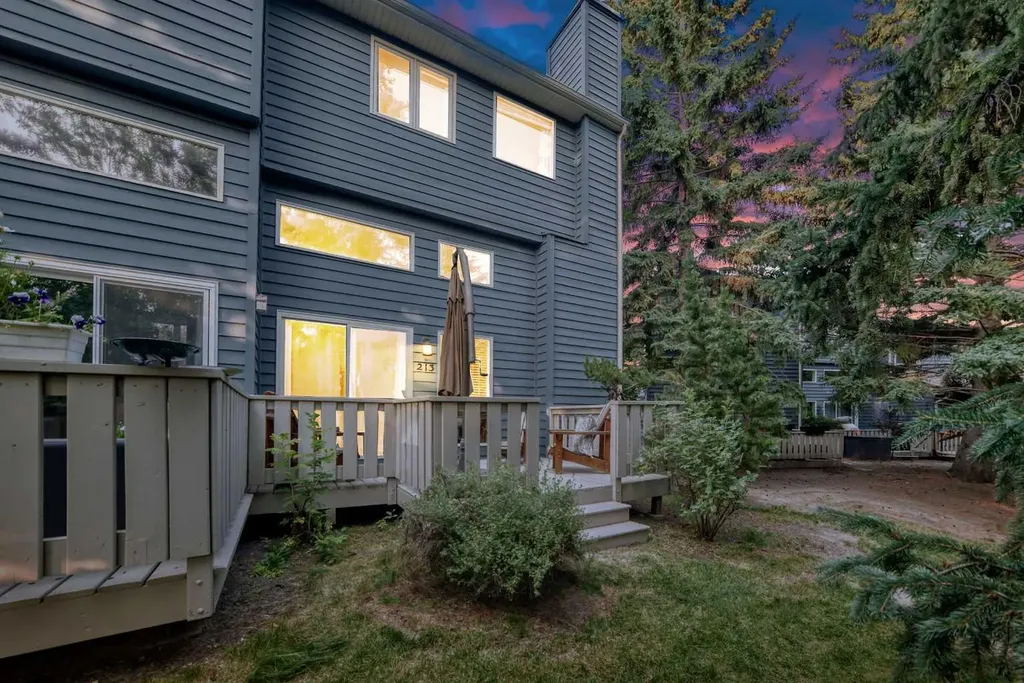 213 Point Mckay Terrace NW Calgary AB T3B 5B6