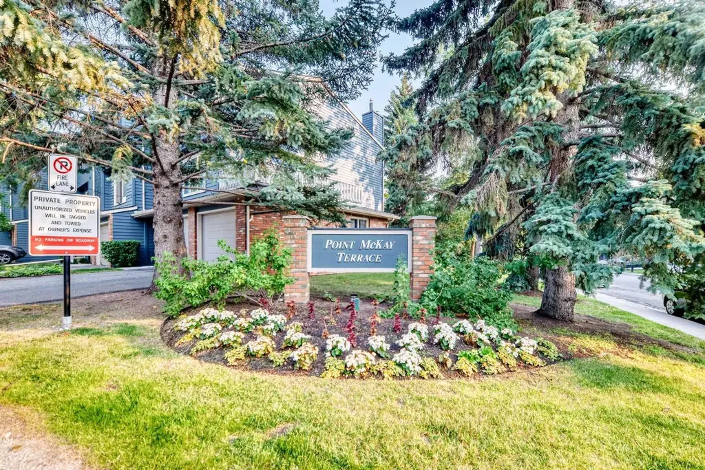 213 Point Mckay Terrace NW Calgary AB T3B 5B6