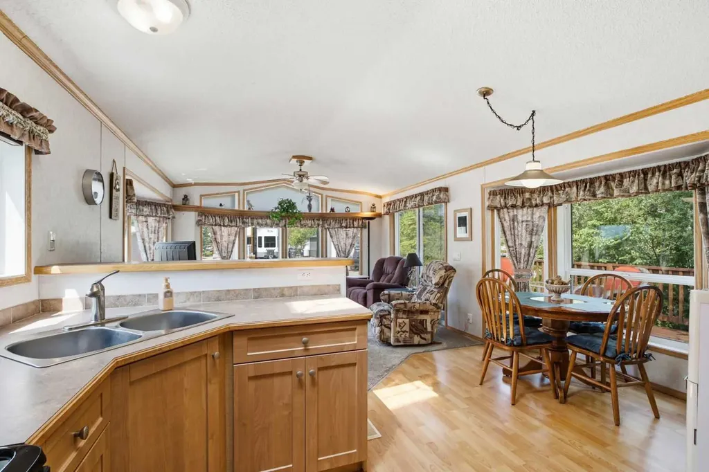 10046 Township Road 422 Rural Ponoka County AB t0c 2j0