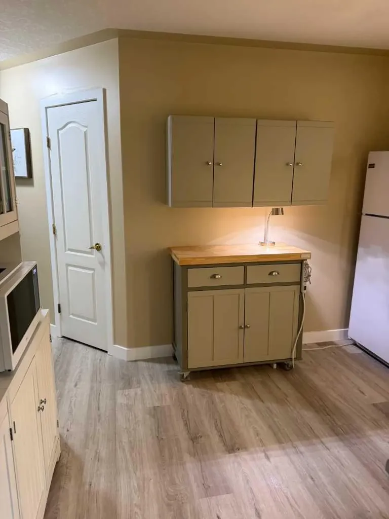 5435 Lakeshore Dr, Sylvan Lake AB T4S 1T2