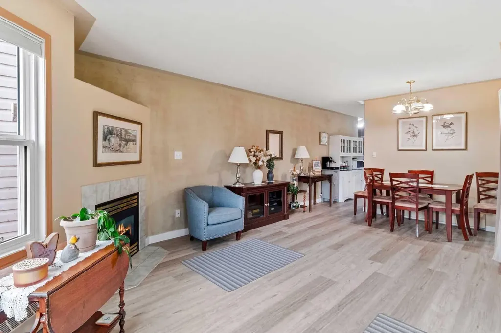 5435 Lakeshore Dr, Sylvan Lake AB T4S 1T2
