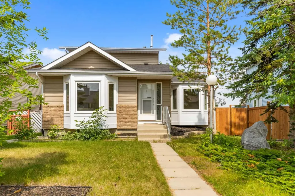226 Sandstone Drive NW Calgary AB T3K 3B9