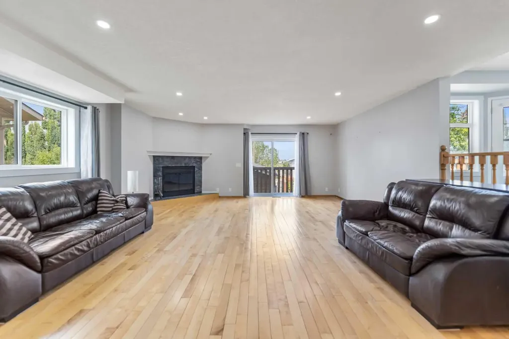 226 Sandstone Drive NW Calgary AB T3K 3B9